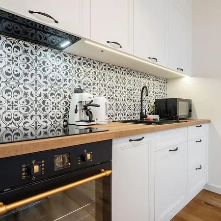 Bohema Premium Apartment Metro Szwedzka Warsaw Exterior photo