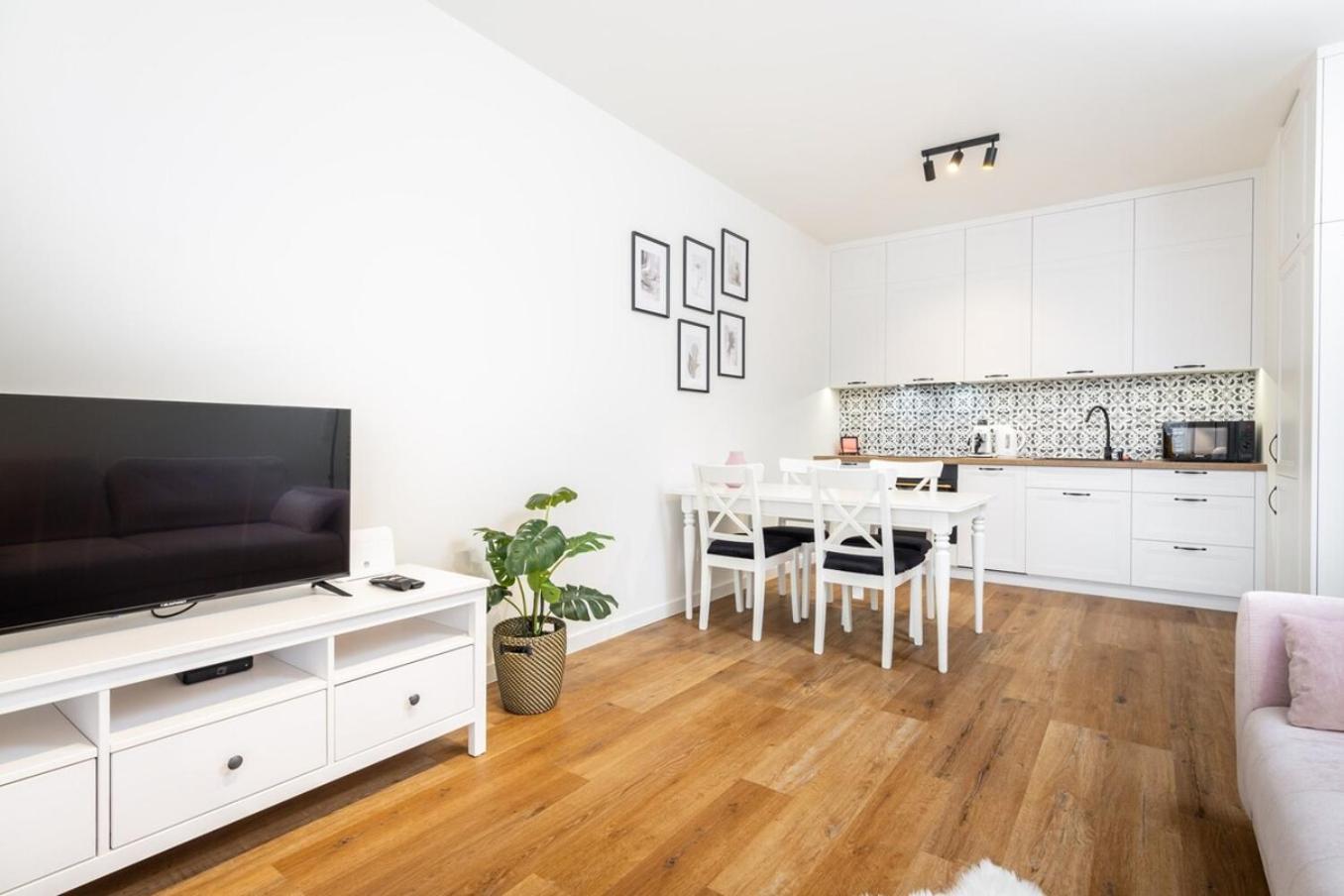 Apartment Bohema Premium Metro Szwedzka Warschau